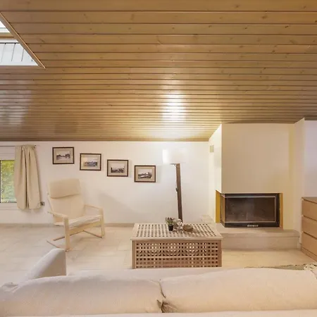 Country Attic Apartment Potamos (Corfu)